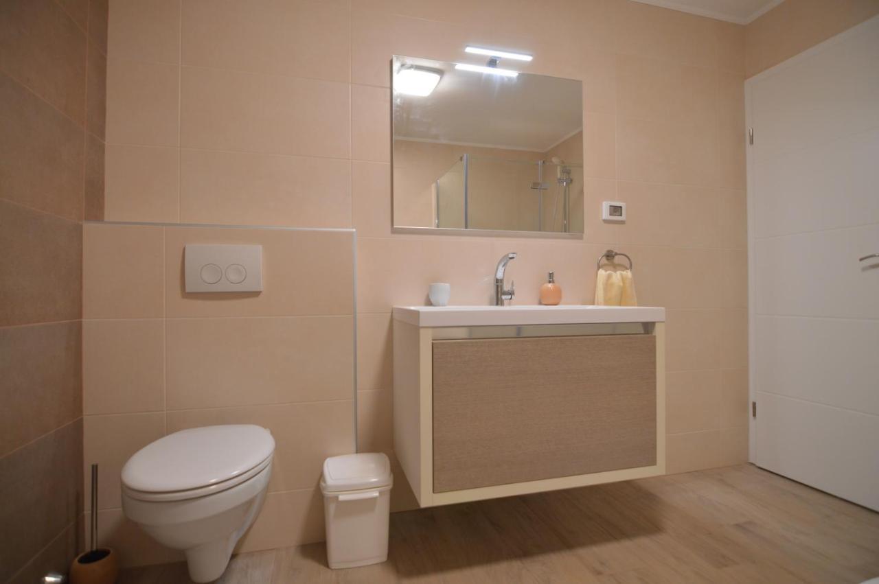 Apartmani Nadija Rovigno Esterno foto