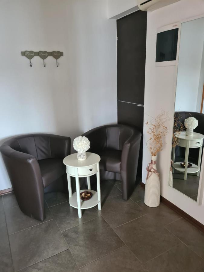 Apartmani Nadija Rovigno Esterno foto